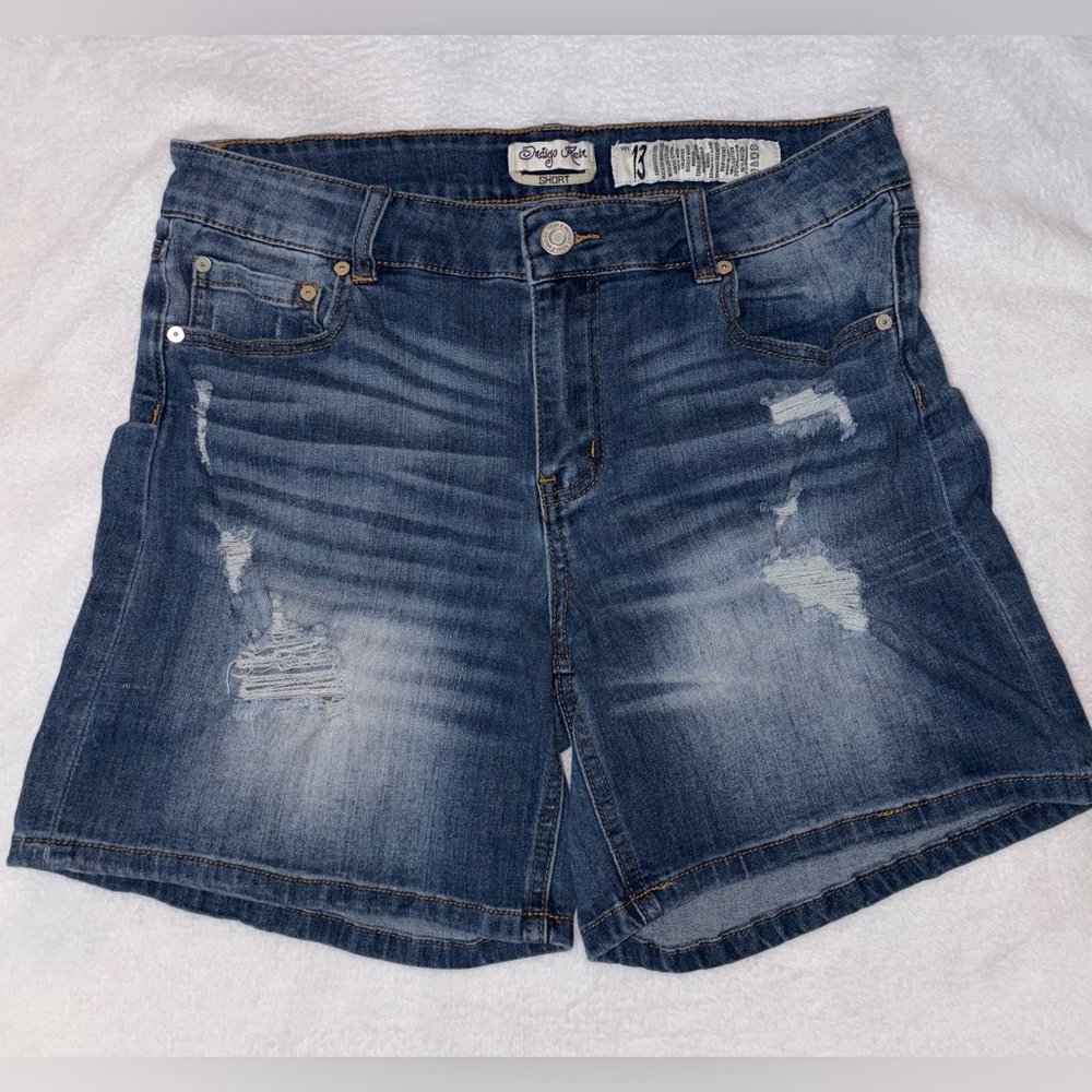 🌺 3 For $20 ~ Indigo Rein Blue Jean Shorts Distressed Stretchy Denim Size 13